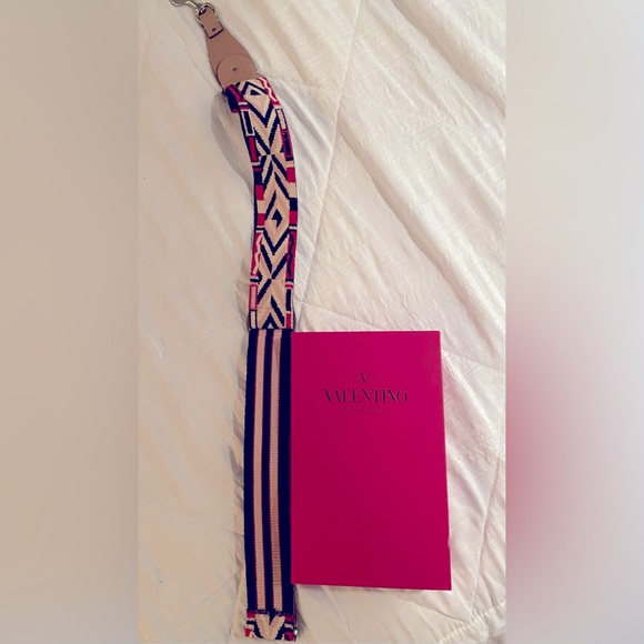 Valentino Rockstud Guitar Strap for Handbag - Picture 7 of 8